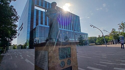 Corby Cube